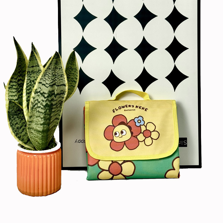 पिकनिक बीच ब्लैंकेट आउटडोर फोल्डेबल वॉटरप्रूफ सैंड मैट